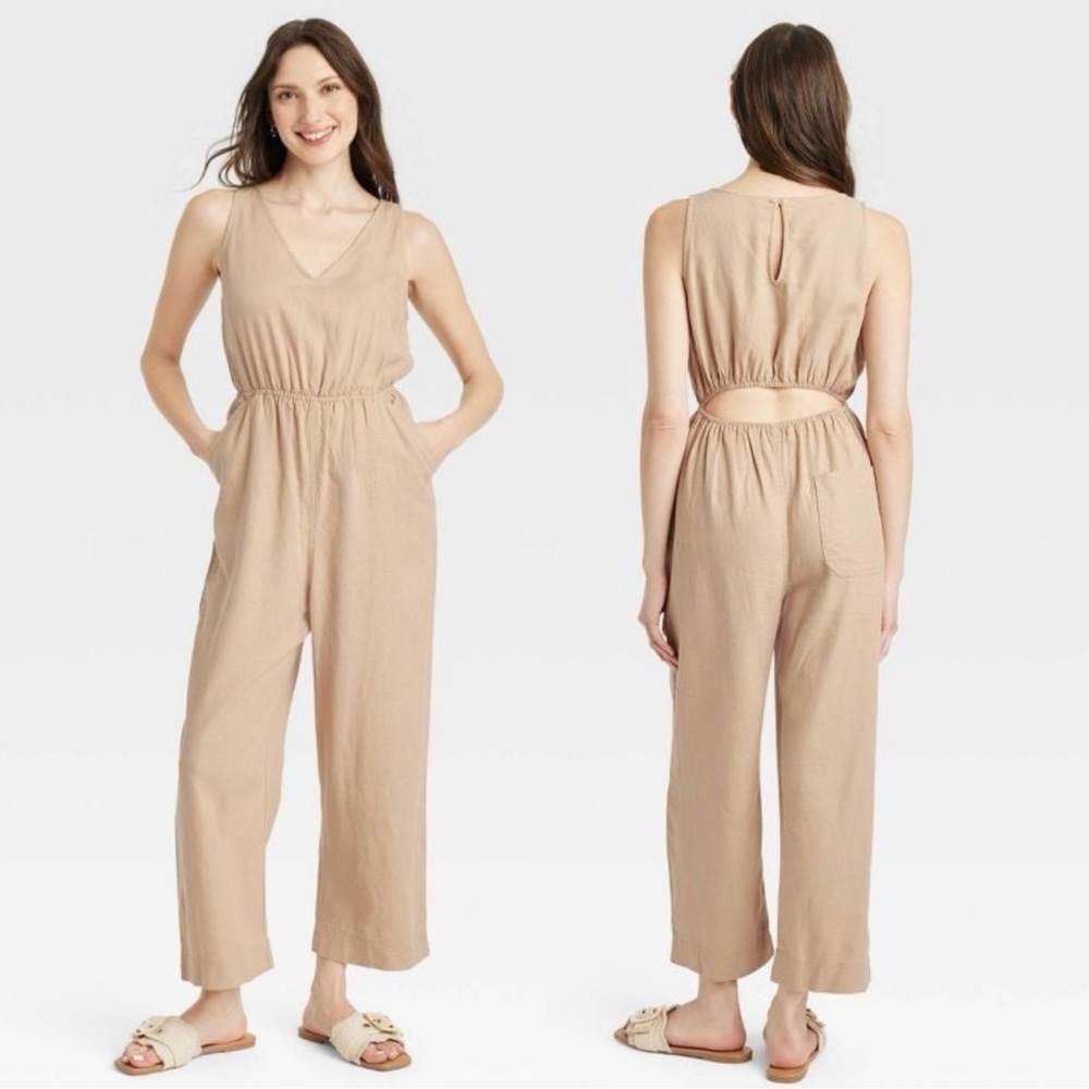 Universal Thread Womens Linen
Sleeveless Open Back Jumpsuit Tan S